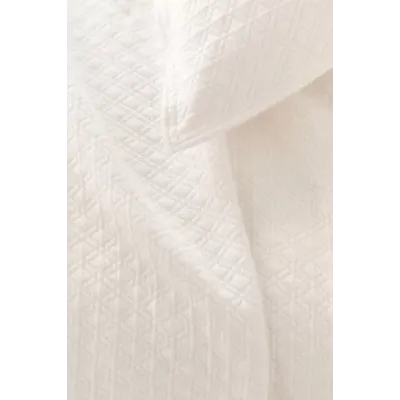 Diamond Matelasse Ivory Cotton Coverlet